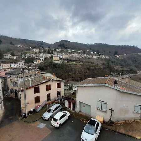 Aparthotel La Flute 2 Thiers Exterior foto